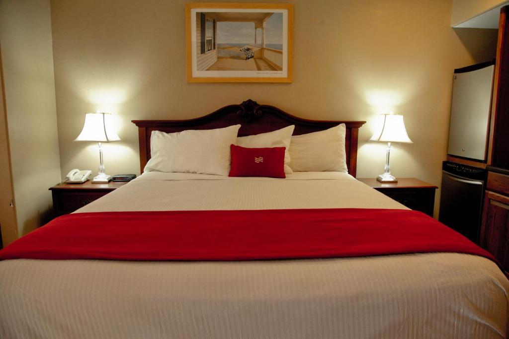 Lake Grassy Inn & Suites 레이크플래시드 객실 사진